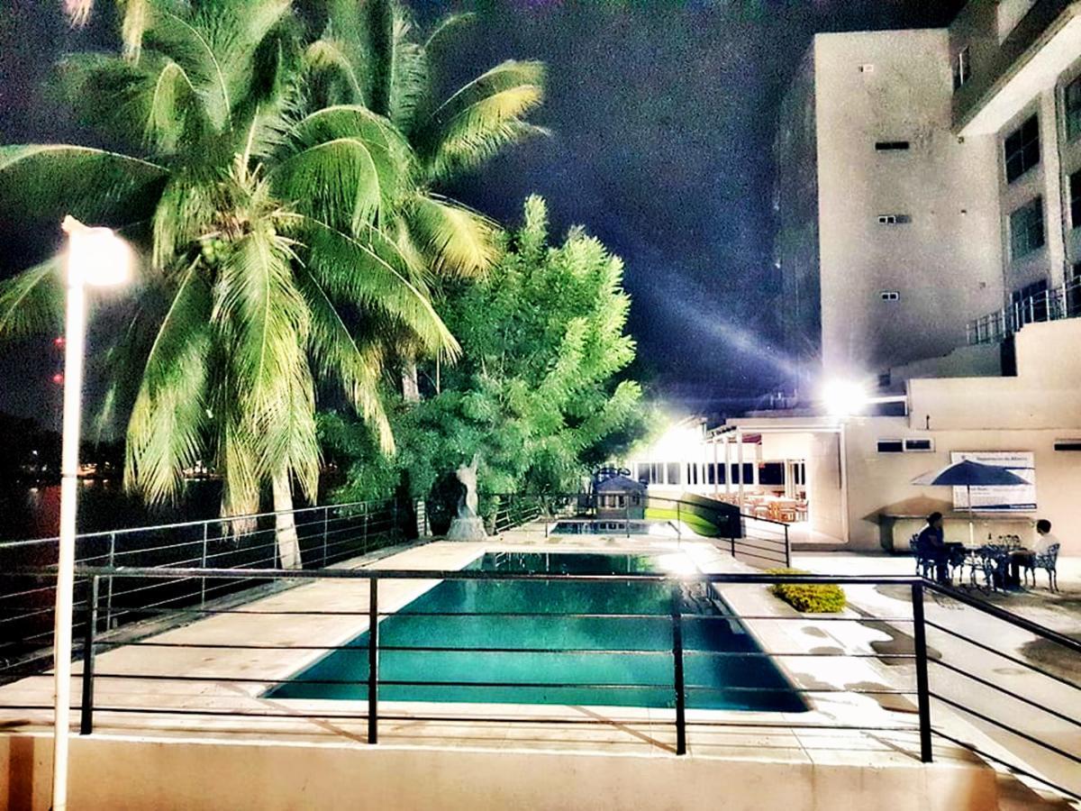 Hotel Graham וייארמוסה מראה חיצוני תמונה