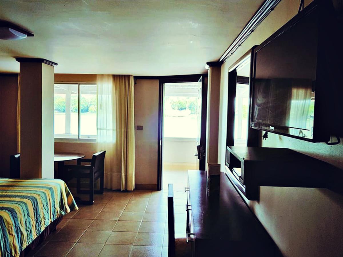 Hotel Graham וייארמוסה מראה חיצוני תמונה