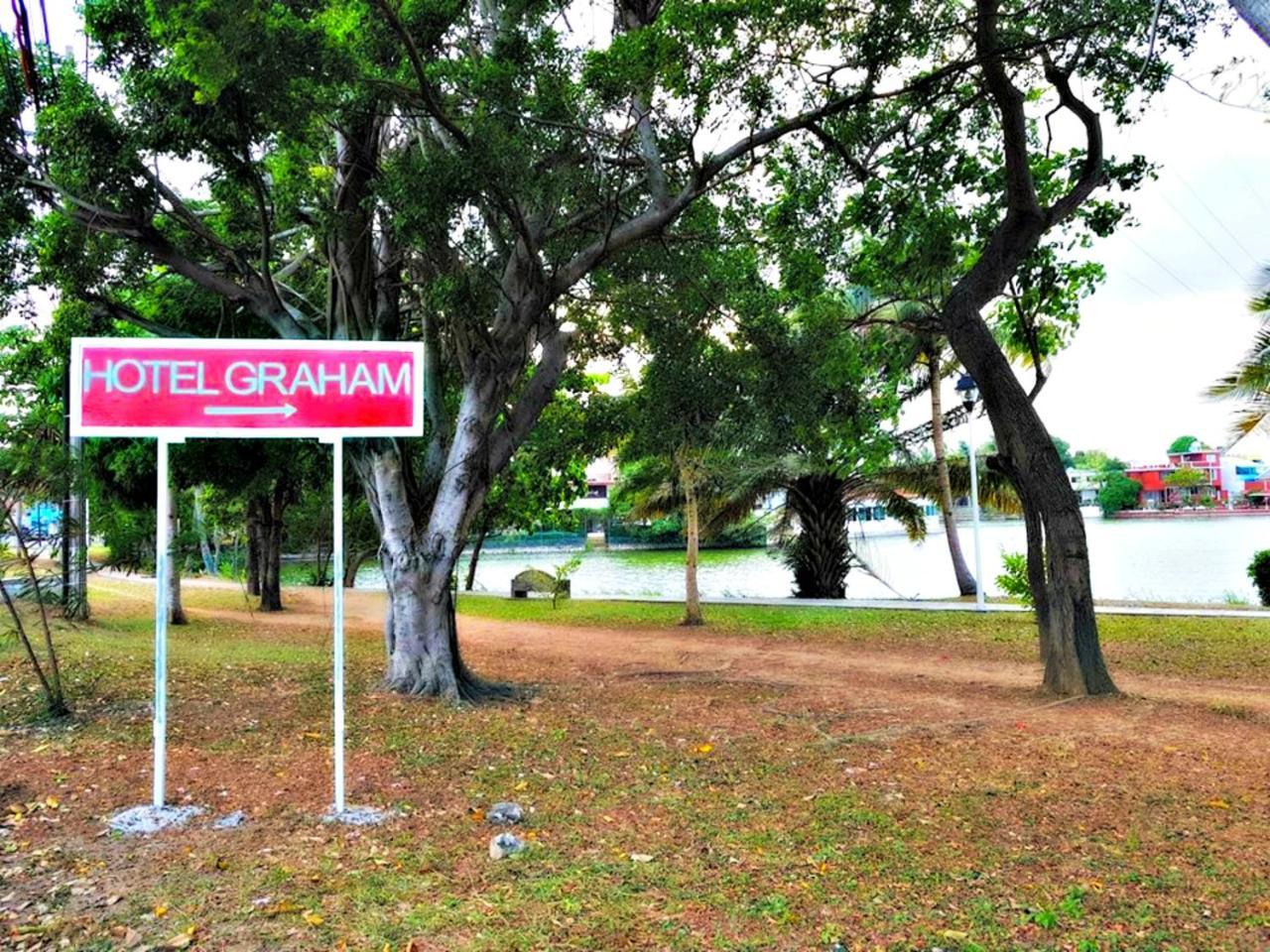 Hotel Graham וייארמוסה מראה חיצוני תמונה